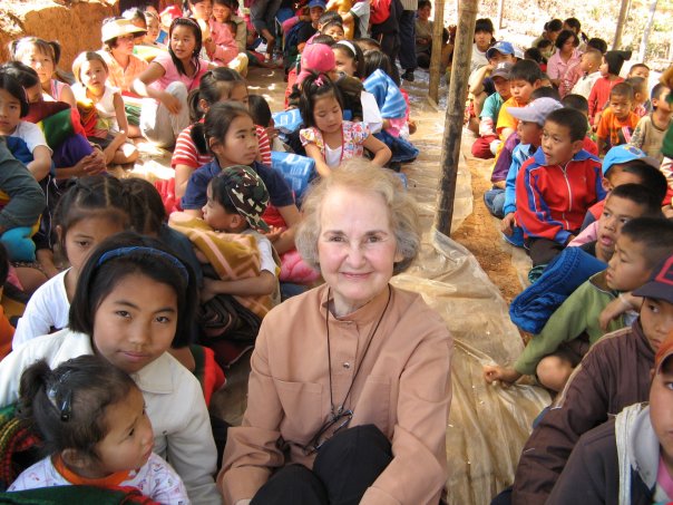 Bernice Koehler with Shan refugees